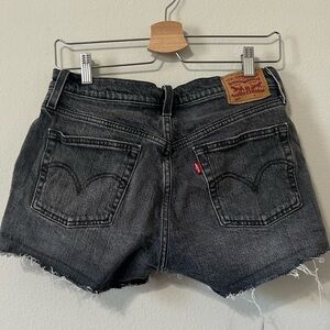 Levi’s 501 cutoff denim shorts
